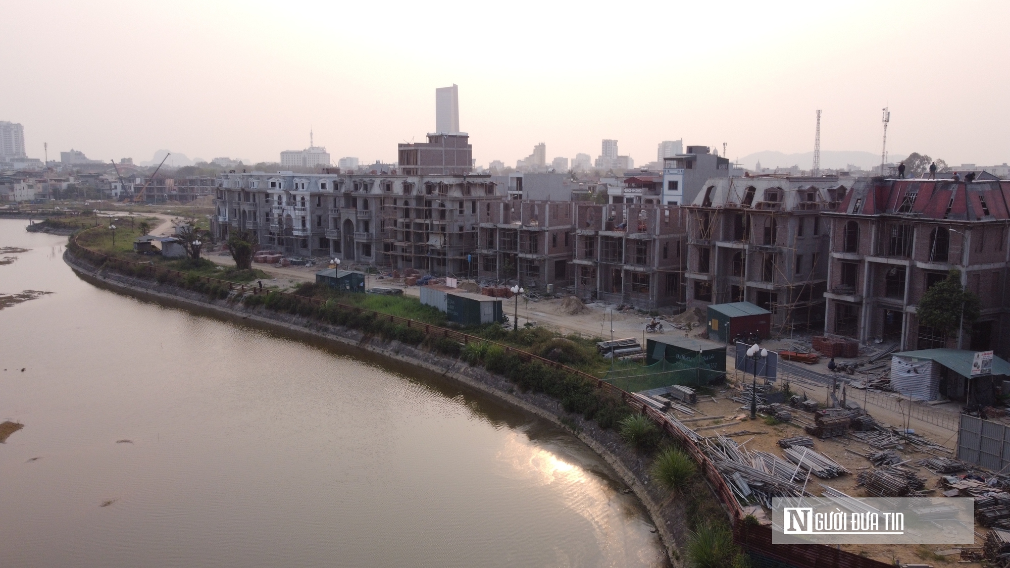 Công viên nước Đông Hương 600 tỷ đồng vẫn ngổn ngang sau 8 năm thực hiện- Ảnh 5. Công viên nước Đông Hương 600 tỷ đồng vẫn ngổn ngang sau 8 năm thực hiện- Ảnh 5.