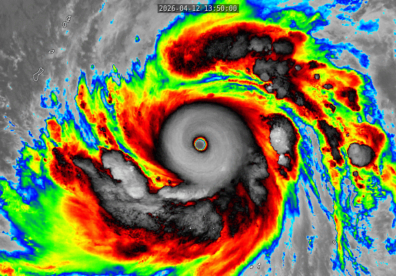 Siêu bão đầu tiên xuất hiện tại "ổ bão dữ dội nhất hành tinh": Hiện cách Biển Đông bao nhiêu km? - Ảnh 1.