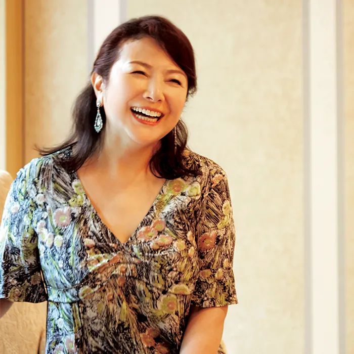 Tuổi 45 nên mua vàng, bảo hiểm hay gửi tiết kiệm? Tôi áp dụng nguyên tắc 5-2-3 và thấy tiền "gọn gàng" hẳn - Ảnh 2.