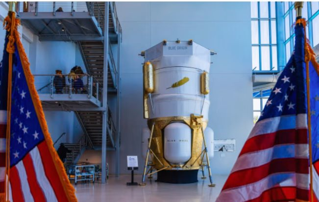 Cuộc đua không gian giữa Jeff Bezos và Elon Musk: Thương vụ 11 tỷ USD năm 2026 - Ảnh 2. Cuộc đua không gian giữa Jeff Bezos và Elon Musk: Thương vụ 11 tỷ USD năm 2026 - Ảnh 2.