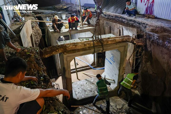 Công trình chống ngập Hà Nội khẩn trương thi công xuyên đêm trước mùa mưa 2026 - Ảnh 14. Công trình chống ngập Hà Nội khẩn trương thi công xuyên đêm trước mùa mưa 2026 - Ảnh 14.