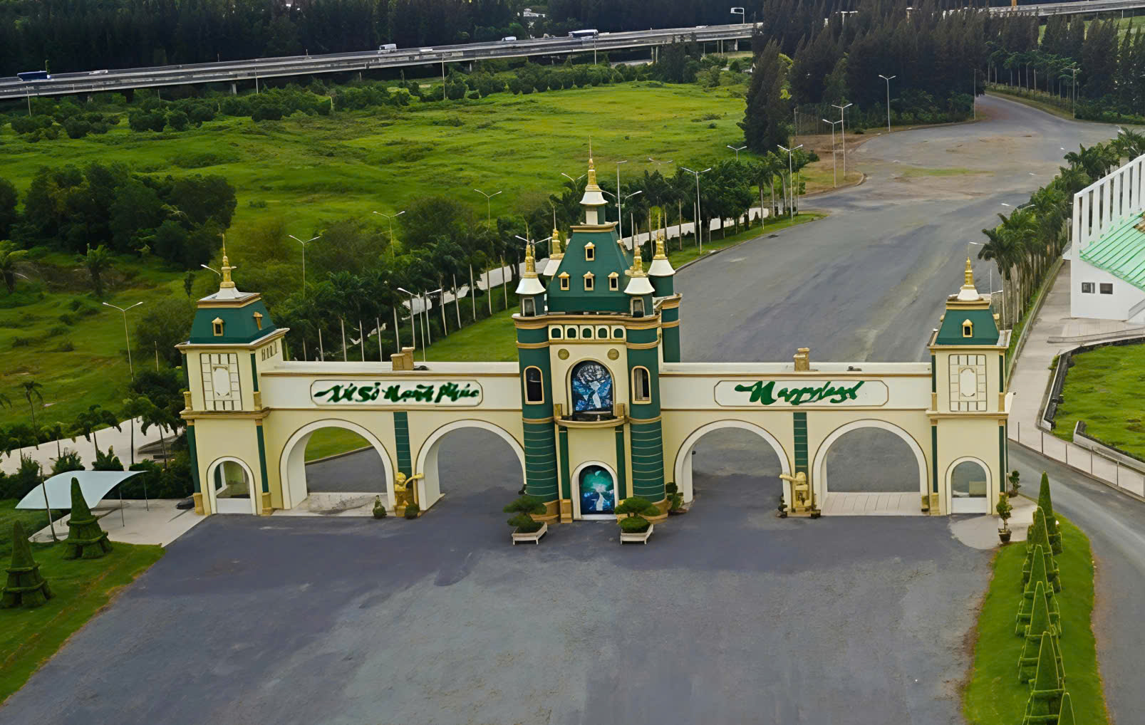 Tạm dừng mọi giao dịch liên quan Tập đoàn Khang Thông và công ty con