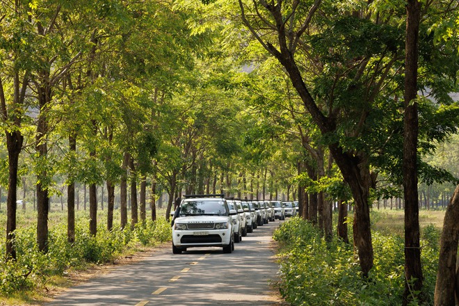 Video 10 phút tóm gọn gần 3.000km dàn Range Rover tới Tây Bắc: Nhiều cung đường khắc nghiệt thử thách sự bền bỉ của cả đoàn người và xe- Ảnh 2.