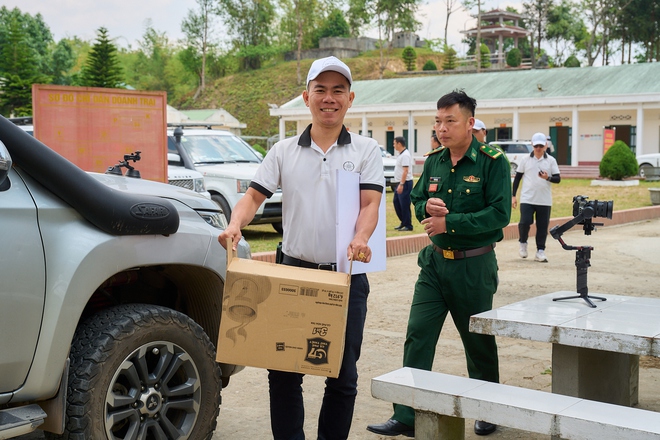 Video 10 phút tóm gọn gần 3.000km dàn Range Rover tới Tây Bắc: Nhiều cung đường khắc nghiệt thử thách sự bền bỉ của cả đoàn người và xe- Ảnh 6.