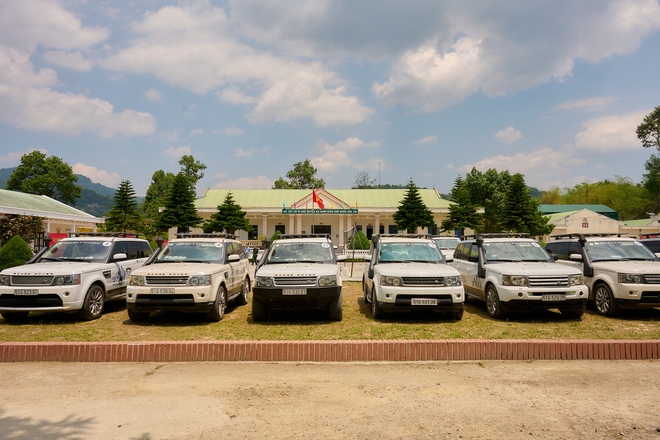 Video 10 phút tóm gọn gần 3.000km dàn Range Rover tới Tây Bắc: Nhiều cung đường khắc nghiệt thử thách sự bền bỉ của cả đoàn người và xe- Ảnh 3.