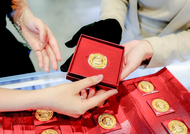 430 cửa hàng PNJ lãi hơn 16 tỷ đồng mỗi ngày - Ảnh 1.