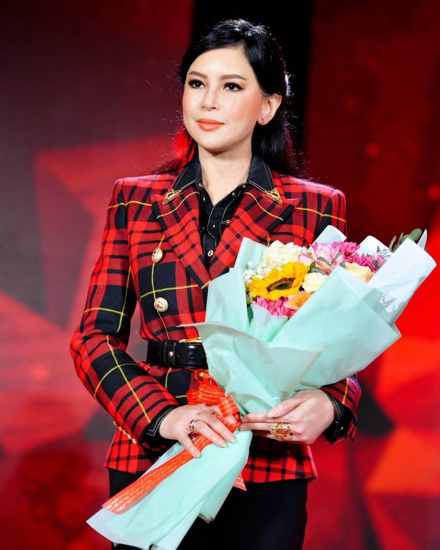 Cựu tiếp viên hàng không thành công nhất Việt Nam: Được tỷ phú theo đuổi, giờ là TGĐ “đế chế” kinh doanh ở 6 quốc gia - Ảnh 5.