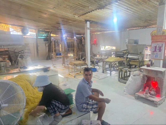 Công an TPHCM bắt vợ chồng chủ hộ kinh doanh Mỹ Phụng - Ảnh 2.