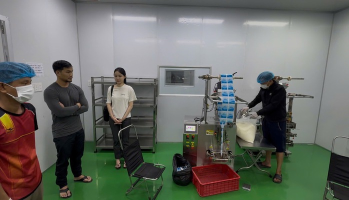 Công an TPHCM bắt vợ chồng bà chủ Công ty Nông sản Mai Xuân Thành - Ảnh 5.