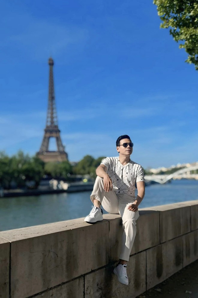 Cuộc sống giản dị, kín tiếng trong nhà vườn 800m2 của "nam thần màn ảnh" hậu đổ vỡ - Ảnh 9.