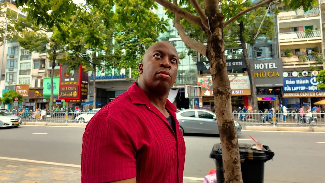 Cựu quân nhân Mỹ tại Việt Nam: Cuộc sống hạnh phúc và bình yên giữa áp lực tài chính - Ảnh 1. Cựu quân nhân Mỹ tại Việt Nam: Cuộc sống hạnh phúc và bình yên giữa áp lực tài chính - Ảnh 1.