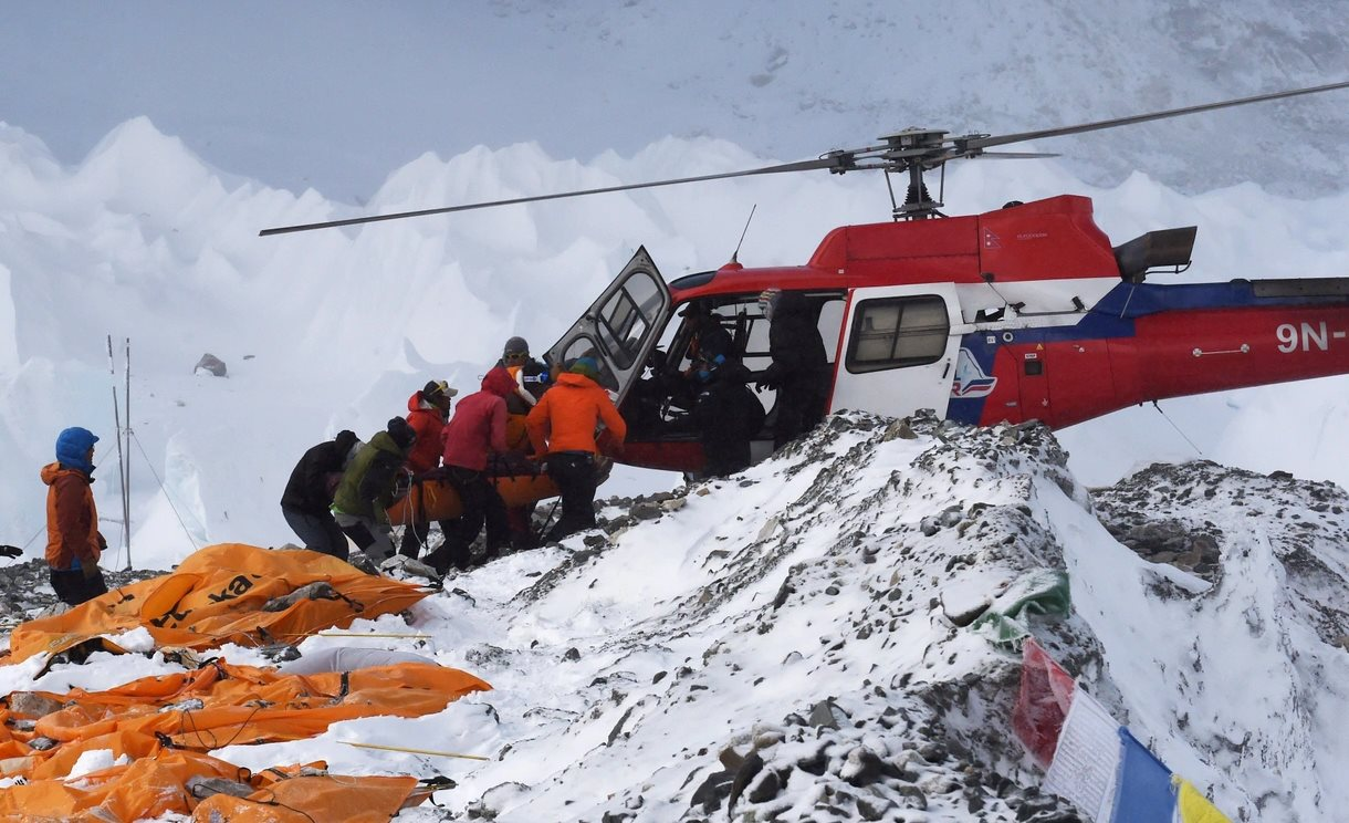 Đường dây trục lợi bảo hiểm 20 triệu USD trên đỉnh Everest bị phanh phui - Ảnh 2.