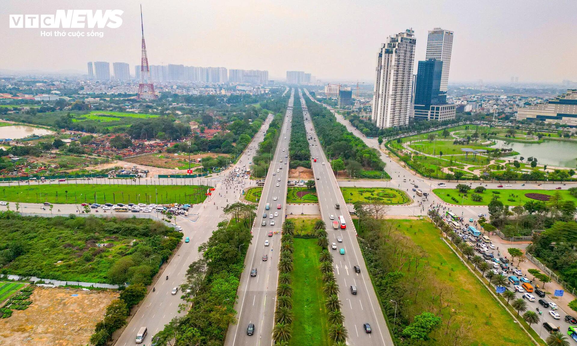 Ùn tắc Đại lộ Thăng Long kéo dài Do thi công metro số 5 từ 2026 đến 2027 - Ảnh 13. Ùn tắc Đại lộ Thăng Long kéo dài Do thi công metro số 5 từ 2026 đến 2027 - Ảnh 13.