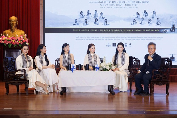 Hành trình Từ Trái Tim: Đánh thức khát vọng lớn và trách nhiệm kiến quốc của người trẻ - Ảnh 3.