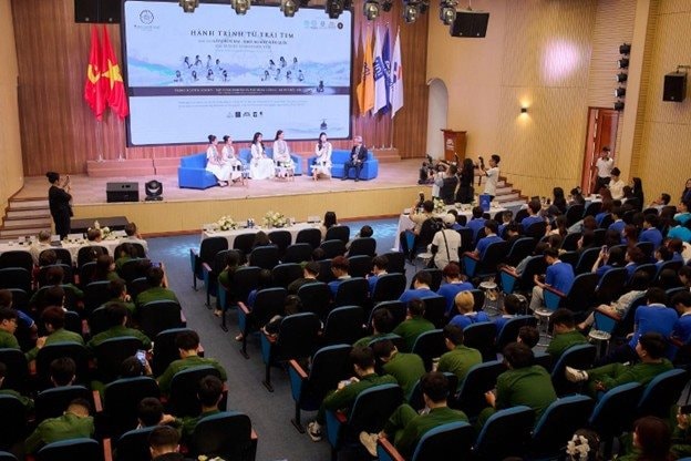 Hành trình Từ Trái Tim: Đánh thức khát vọng lớn và trách nhiệm kiến quốc của người trẻ - Ảnh 5.