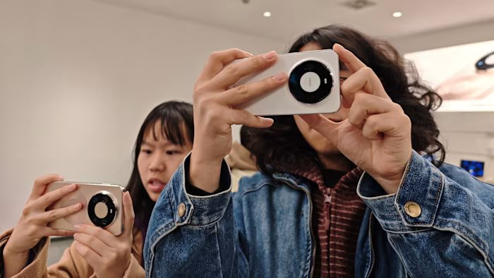 Huawei đối mặt thách thức tăng trưởng trong năm 2025 trước sức ép từ iPhone 17 - Ảnh 2. Huawei đối mặt thách thức tăng trưởng trong năm 2025 trước sức ép từ iPhone 17 - Ảnh 2.