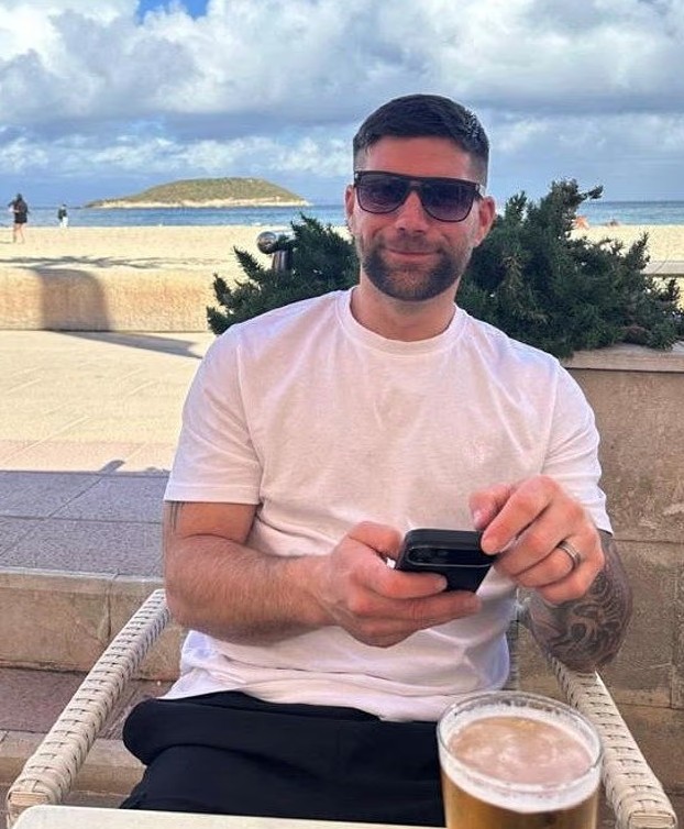 Nam thợ xây 40 tuổi có 1 triệu chứng, đi khám phát hiện ung thư di căn khắp xương - Ảnh 1.