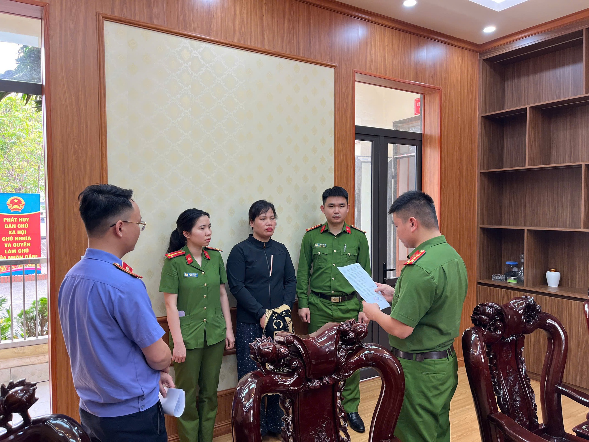 Bắt đối tượng lừa chạy án, chiếm đoạt gần 500 triệu đồng - Ảnh 1.