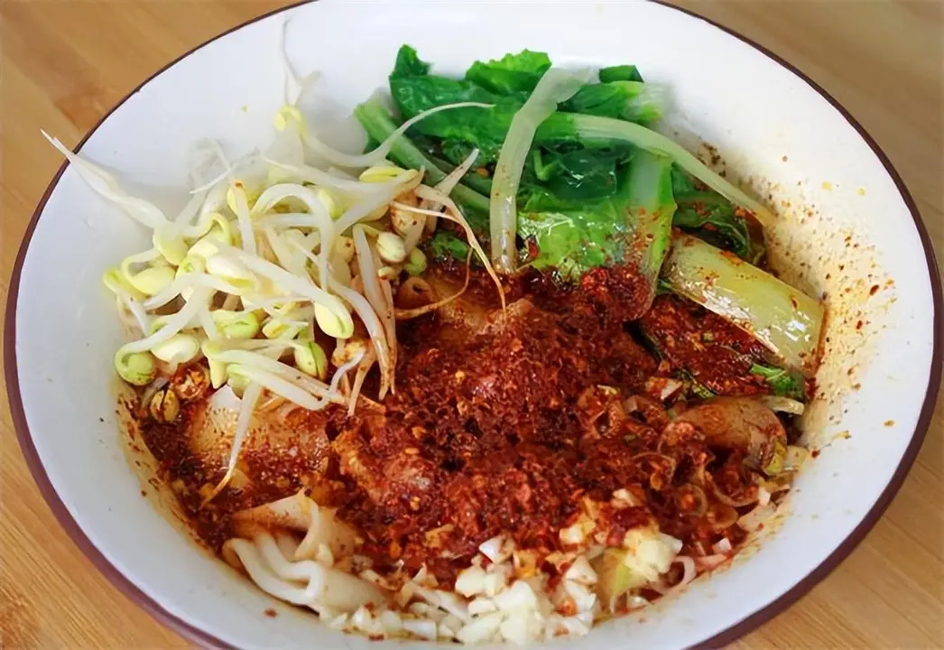 Phổi KHÔNG SỢ kích thích từ hành, tỏi hay bột ớt, đây mới thật sự là 6 "sát thủ" phá phổi nhanh như chớp! - Ảnh 1.
