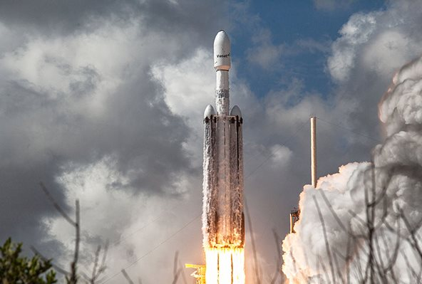 SpaceX IPO 2026: Tham vọng chinh phục vũ trụ của Elon Musk với định giá 1 . 750 Tỷ USD - Ảnh 3.