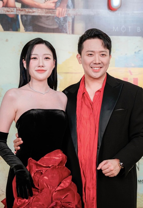 Em gái ruột nóng bỏng, nổi đình đám của đại gia ngàn tỷ showbiz Việt, ai cũng kính nể- Ảnh 1.