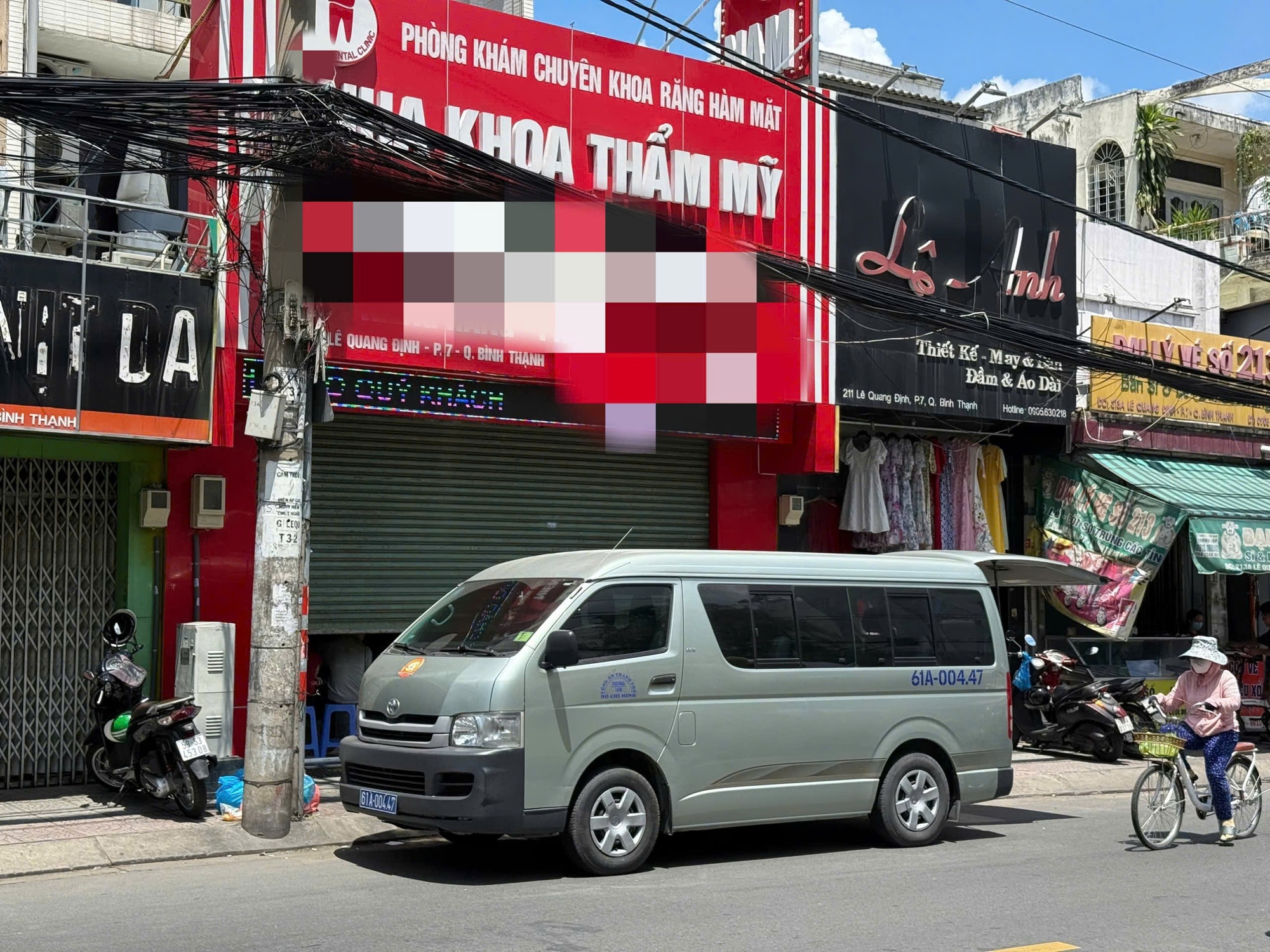 TPHCM: Công an đang kiểm tra loạt cơ sở nha khoa thẩm mỹ cùng tên - Ảnh 1.
