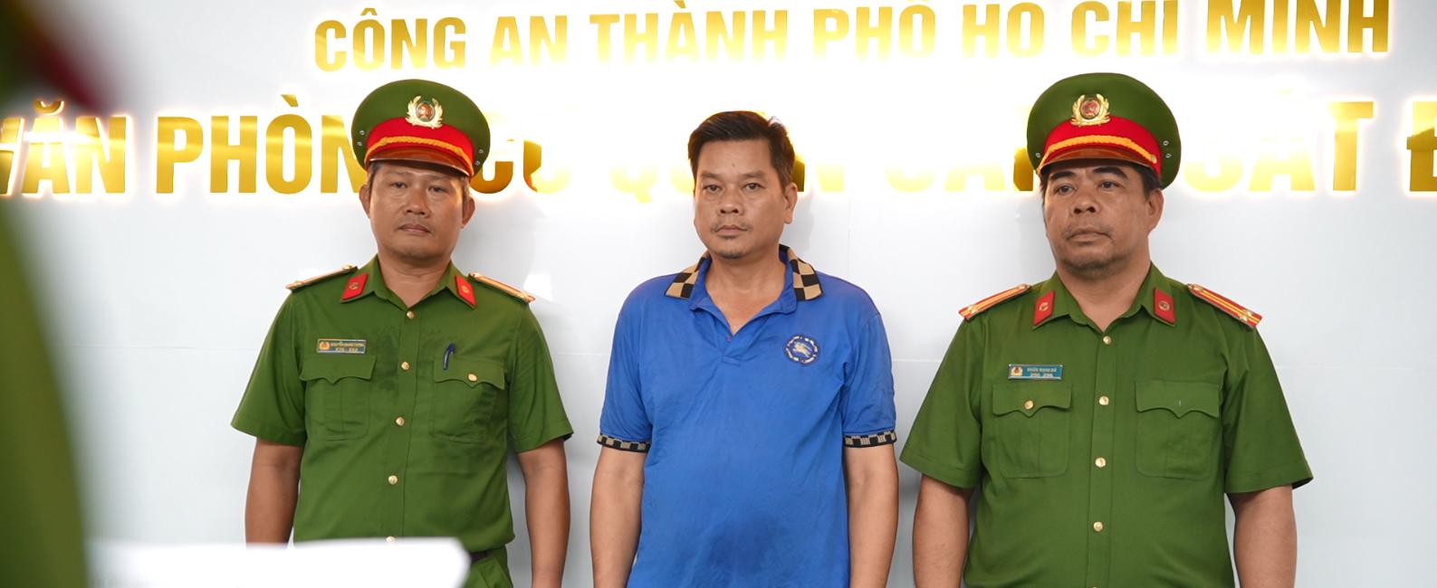 Từ vụ tự tử bất thường, Công an TP.HCM triệt phá đường dây buôn bán chất độc quy mô kinh hoàng- Ảnh 3. Từ vụ tự tử bất thường, Công an TP.HCM triệt phá đường dây buôn bán chất độc quy mô kinh hoàng- Ảnh 3.