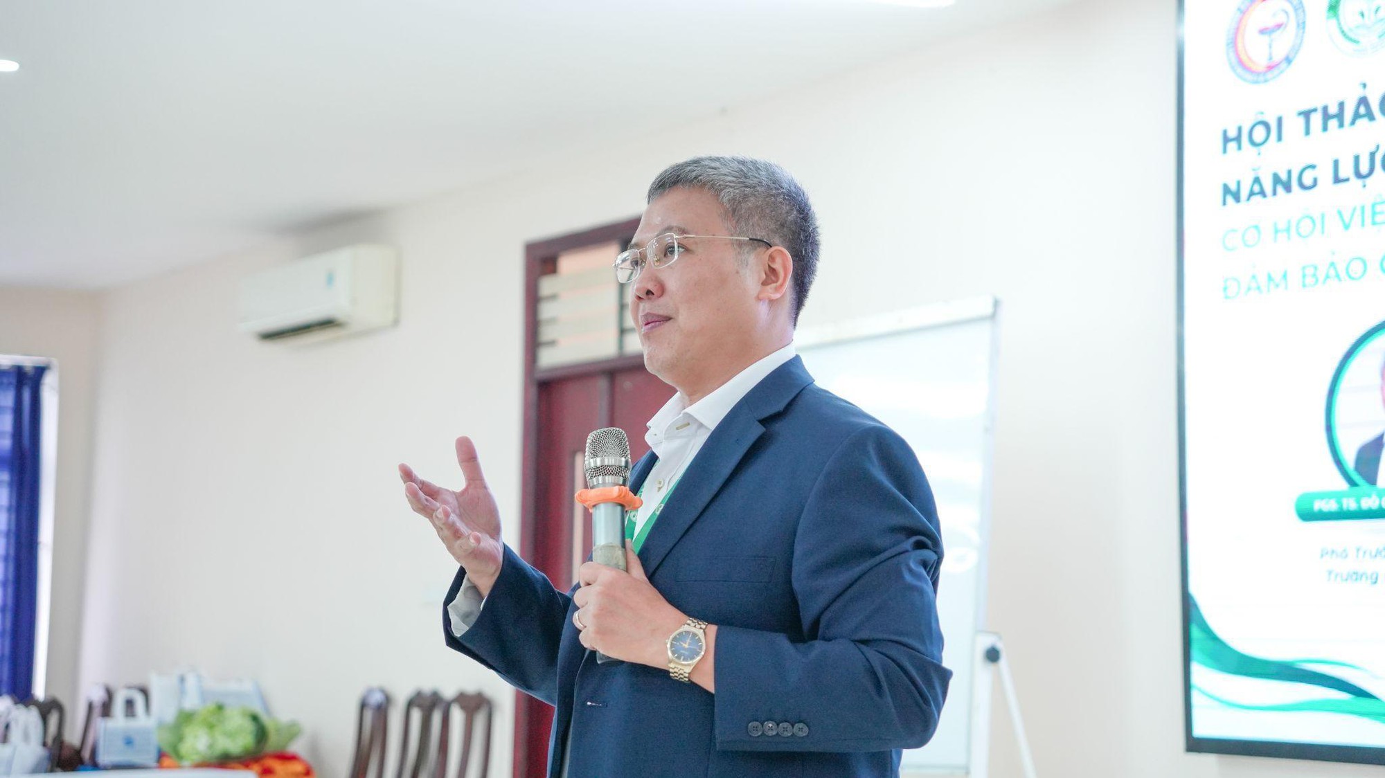 Chuyển mình toàn diện chuỗi giá trị ngành Dược: Từ công nghệ đến nguồn nhân lực chất lượng cao - Ảnh 1. Chuyển mình toàn diện chuỗi giá trị ngành Dược: Từ công nghệ đến nguồn nhân lực chất lượng cao - Ảnh 1.