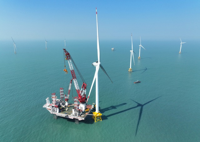 Phát hiện Trung Quốc vận hành khối thép cao hơn 300m mọc giữa biển, hướng tới mục tiêu lớn - Ảnh 2.