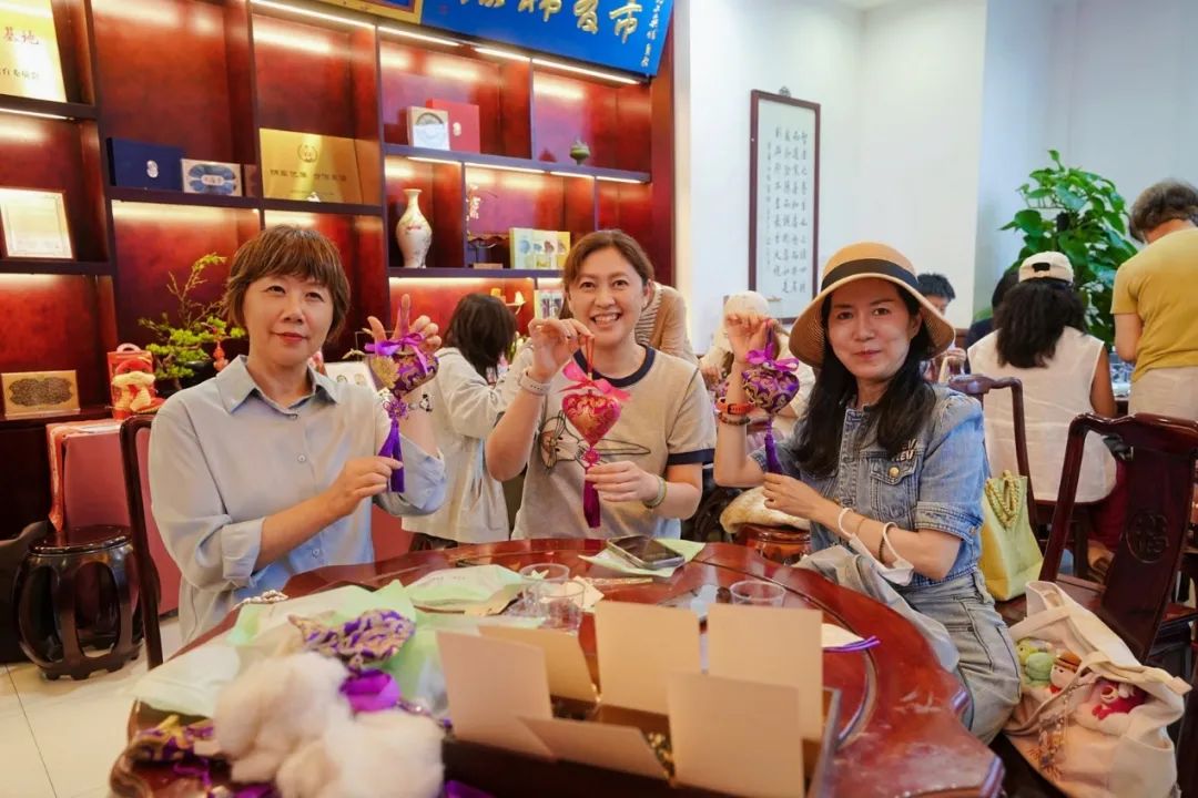 Ở tuổi 63, tôi nhận ra: Sau khi nghỉ hưu, có 3 kiểu “tiêu tiền giết thời gian” rất dễ khiến tài chính lao dốc- Ảnh 3.