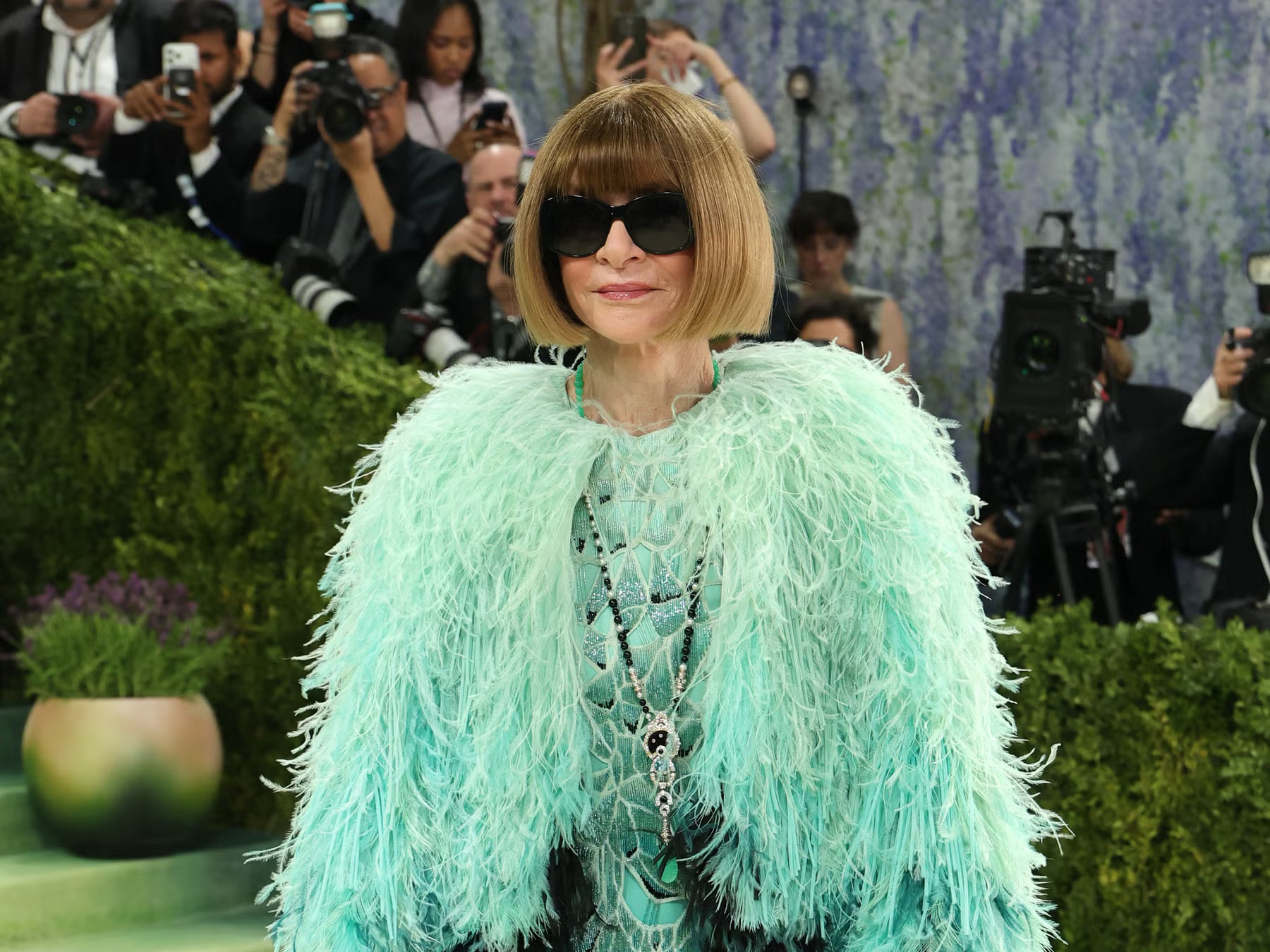 Nhìn lại Met Gala 2026: Dàn sao diễn giải thời trang như nghệ thuật - Ảnh 1.