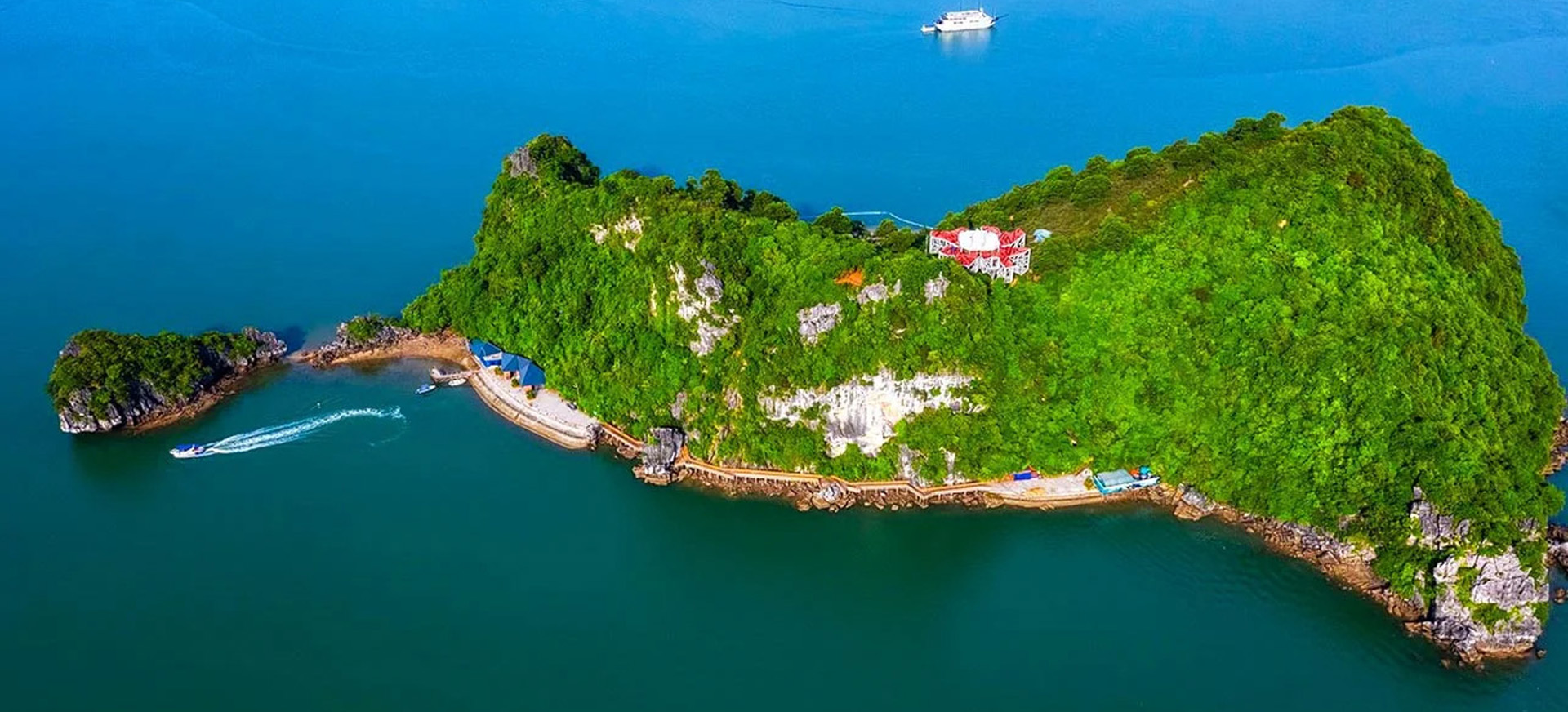 Không phải Mỹ Khê, đây mới là đại diện duy nhất của Việt Nam lọt top 100 bãi biển đẹp nhất thế giới - Ảnh 1.