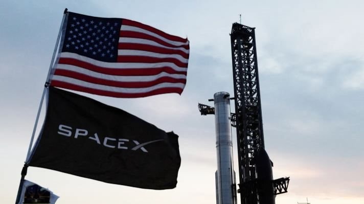 SpaceX IPO 2026: Từ startup trong gara đến siêu kỳ lân 1 . 800 Tỷ USD - Ảnh 2. SpaceX IPO 2026: Từ startup trong gara đến siêu kỳ lân 1 . 800 Tỷ USD - Ảnh 2.