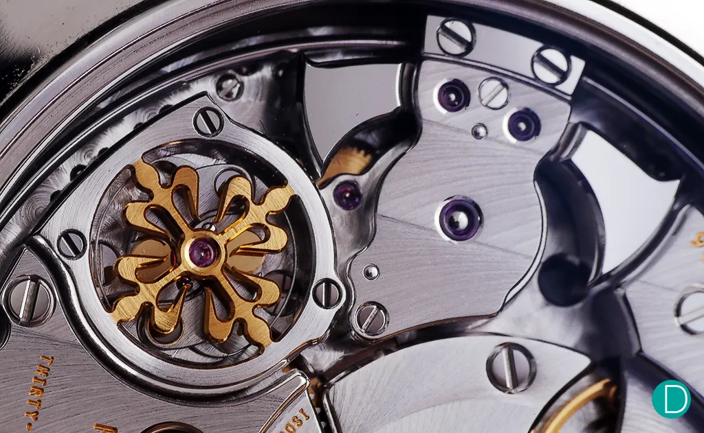Chiếc đồng hồ trên tay chú rể đắt hơn cả căn nhà: Patek Philippe sapphire xanh đính kim cương toàn thân của Hà Du Quân trong đám cưới thế kỷ - Ảnh 4.
