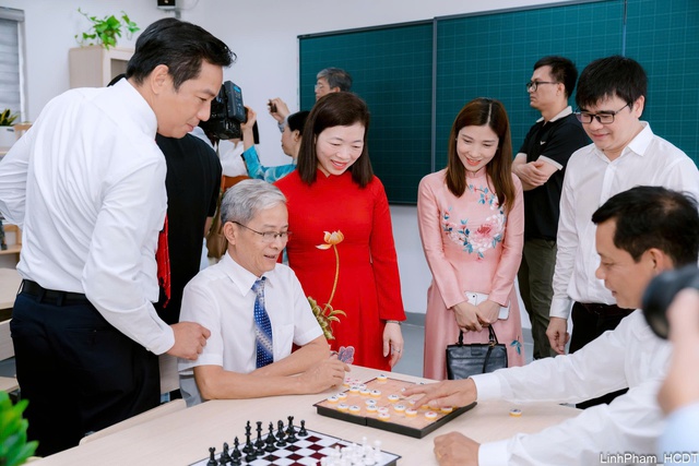 Hà Nội vừa khai trương cơ sở dưỡng lão bán trú công lập đầu tiên : Từ 250.000đ/ngày, hơn 5 triệu/tháng - Ảnh 3.