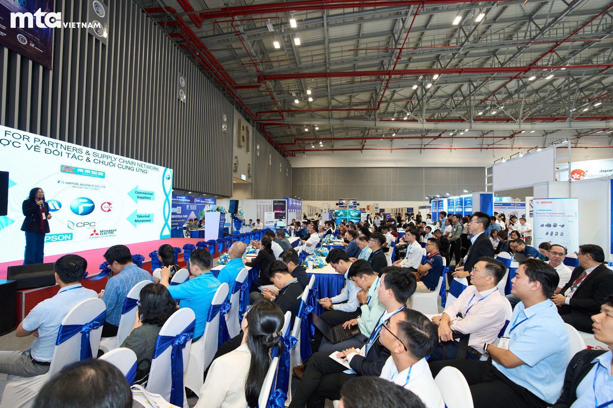 Doanh nghiệp đổi mới công nghệ để đạt mục tiêu nội địa hóa 40–45% ngành trọng điểm - Ảnh 3. Doanh nghiệp đổi mới công nghệ để đạt mục tiêu nội địa hóa 40–45% ngành trọng điểm - Ảnh 3.