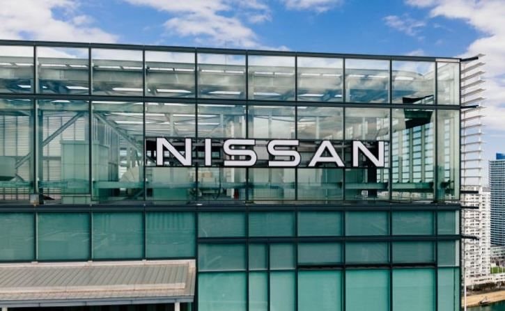 Nissan nợ cao ngất với gần 700 triệu USD lãi mỗi năm và rủi ro tín dụng gia tăng - Ảnh 2.