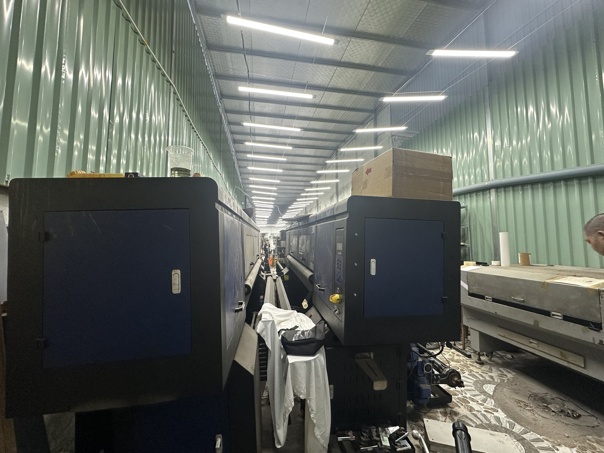Công an TPHCM khởi tố chủ sở hữu thương hiệu vải áo dài Đất Lành - Ảnh 5.