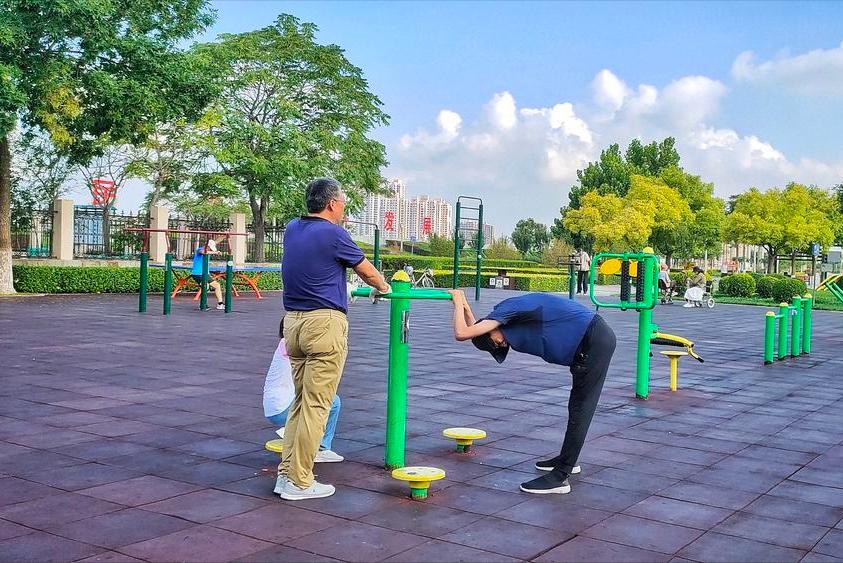 "Tôi có thể nghỉ hưu ở tuổi 62, nhưng đã chọn dừng lại từ tuổi 55": Bị chê là “dại dột”, nhưng 7 năm sau có thể là quãng đời đáng giá nhất - Ảnh 2.