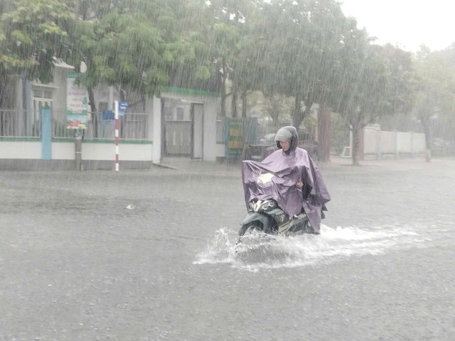 Miền Bắc sắp có mưa to, chấm dứt nắng nóng - Ảnh 1.