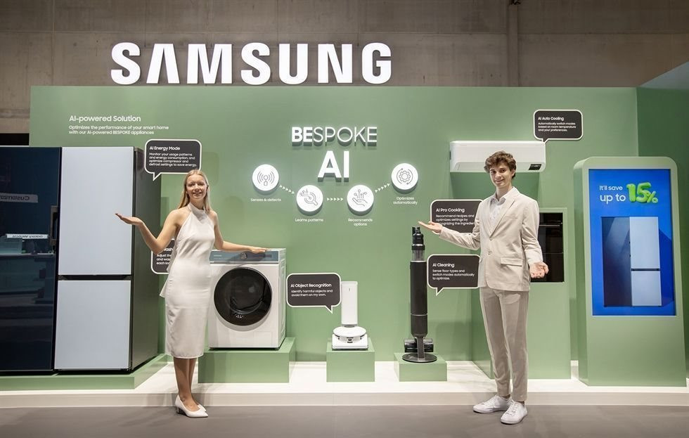 Samsung vẫn là hãng smartphone bán chạy nhất thế giới năm 2026 dù không dẫn đầu công nghệ - Ảnh 4. Samsung vẫn là hãng smartphone bán chạy nhất thế giới năm 2026 dù không dẫn đầu công nghệ - Ảnh 4.