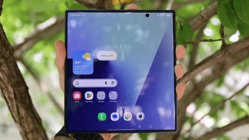 Galaxy Z Fold 8 sắp ra mắt với cấu hình ấn tượng nhưng thiếu tính năng Privacy Display - Ảnh 3. Galaxy Z Fold 8 sắp ra mắt với cấu hình ấn tượng nhưng thiếu tính năng Privacy Display - Ảnh 3.