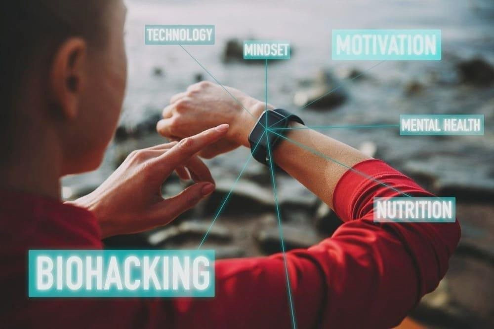 Biohacking và công nghệ tối ưu sức khỏe: Những phương pháp hiệu quả năm 2026 - Ảnh 3. Biohacking và công nghệ tối ưu sức khỏe: Những phương pháp hiệu quả năm 2026 - Ảnh 3.