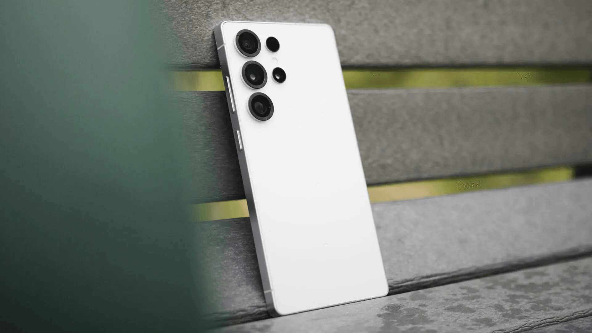 Galaxy AI có thực sự đột phá trong công nghệ smartphone năm 2026 hay chỉ là thất vọng? - Ảnh 2. Galaxy AI có thực sự đột phá trong công nghệ smartphone năm 2026 hay chỉ là thất vọng? - Ảnh 2.