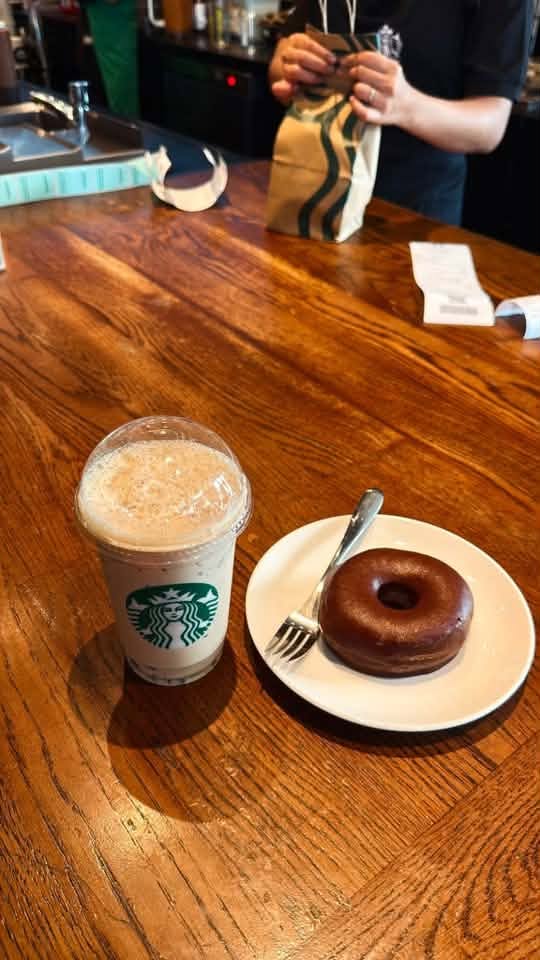 Dòng trà sữa mới của Starbucks có gì đáng thử? - Ảnh 4. Dòng trà sữa mới của Starbucks có gì đáng thử? - Ảnh 4.