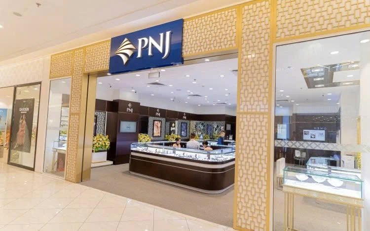 PNJ tạm ngừng kiểm định kim cương bên ngòai để giảm rủi ro pháp lý - Ảnh 1. PNJ tạm ngừng kiểm định kim cương bên ngòai để giảm rủi ro pháp lý - Ảnh 1.