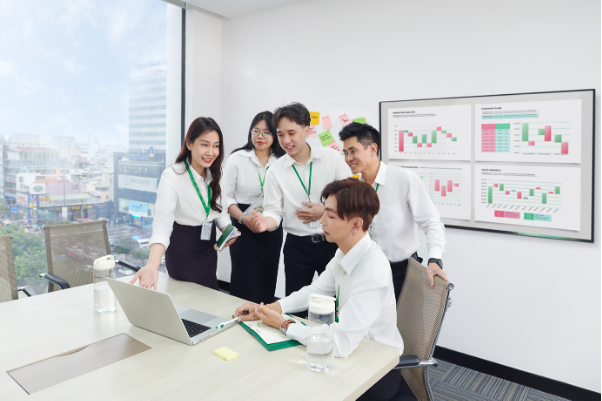 FE CREDIT số hóa quản trị nhân sự, củng cố nội lực cho giai đoạn tăng trưởng mới - Ảnh 3. FE CREDIT số hóa quản trị nhân sự, củng cố nội lực cho giai đoạn tăng trưởng mới - Ảnh 3.