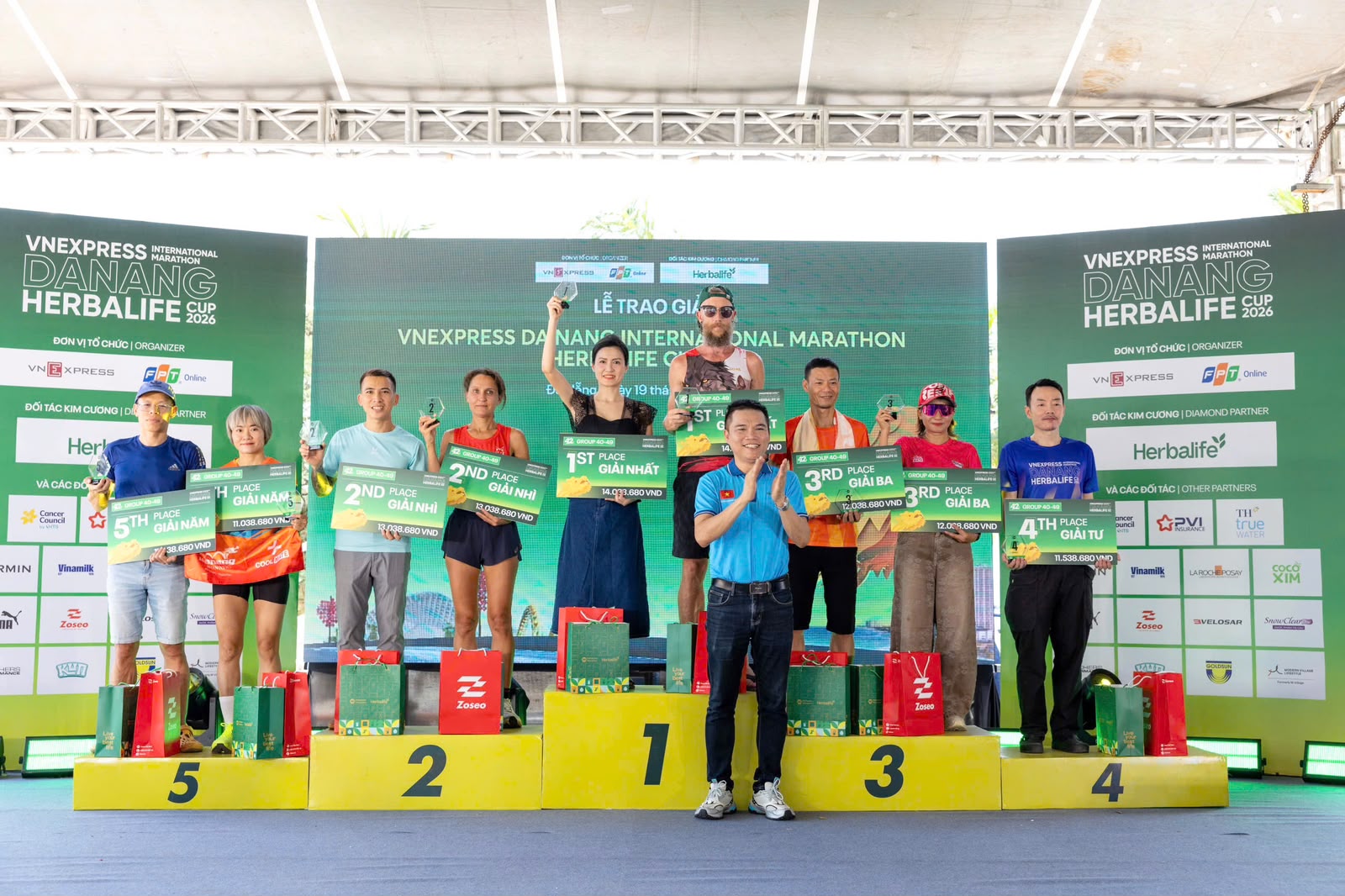 Hơn 13.000 vận động viên tranh tài tại VnExpress Đà Nẵng International Marathon Herbalife Cup 2026 - Ảnh 4. Hơn 13.000 vận động viên tranh tài tại VnExpress Đà Nẵng International Marathon Herbalife Cup 2026 - Ảnh 4.