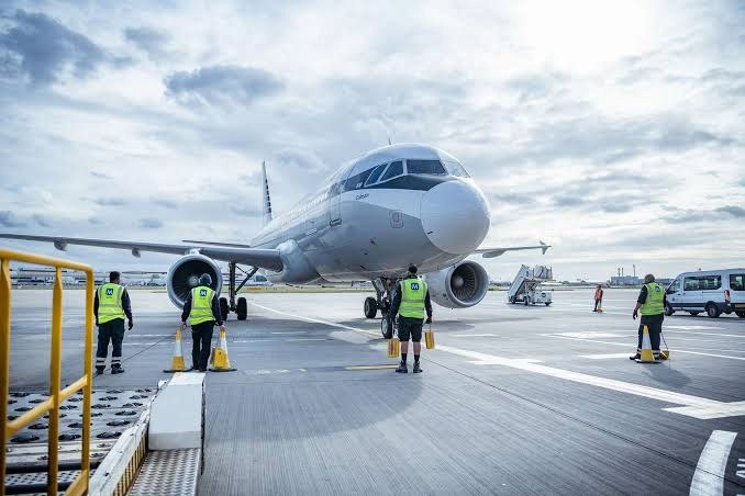 Ngành hàng không điện khí hóa phương tiện mặt đất: Giải pháp giảm phát thải hiệu quả 2026 - Ảnh 2. Ngành hàng không điện khí hóa phương tiện mặt đất: Giải pháp giảm phát thải hiệu quả 2026 - Ảnh 2.