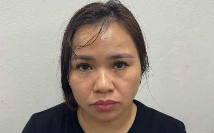 Khởi tố người phụ nữ dùng heroin trả công cho công nhân ở Hà Nội - Ảnh 1.